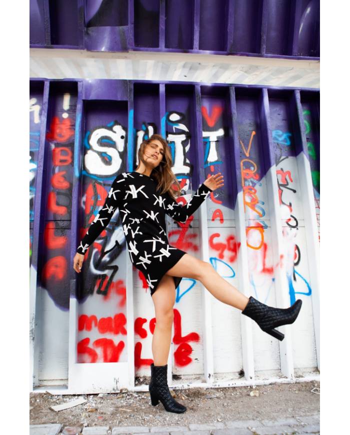 VESTIDO KENDALL+KYLIE MULTI LOGO