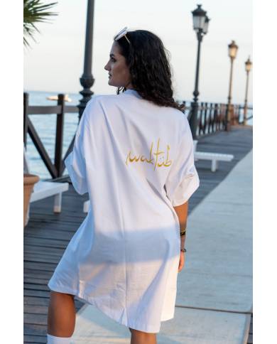 Camiseta Dara Caro Maktüb oversize
