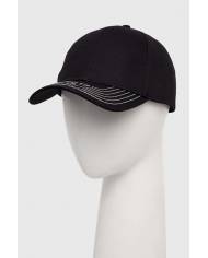 Gorra Guess logo embro