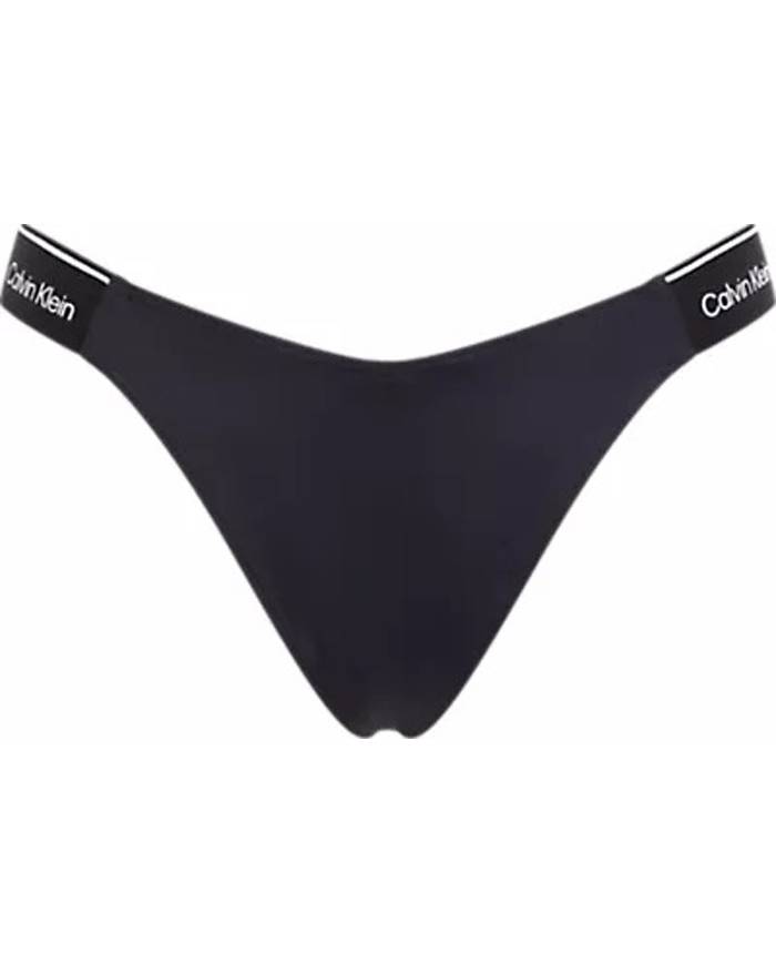 Brasileña Calvin Klein Delta
