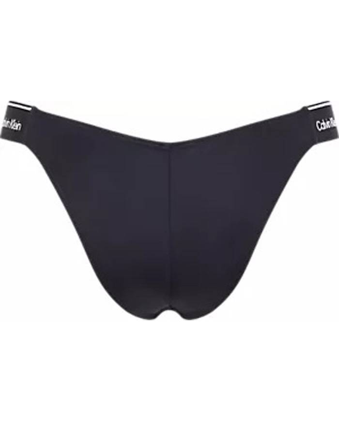 Brasileña Calvin Klein Delta