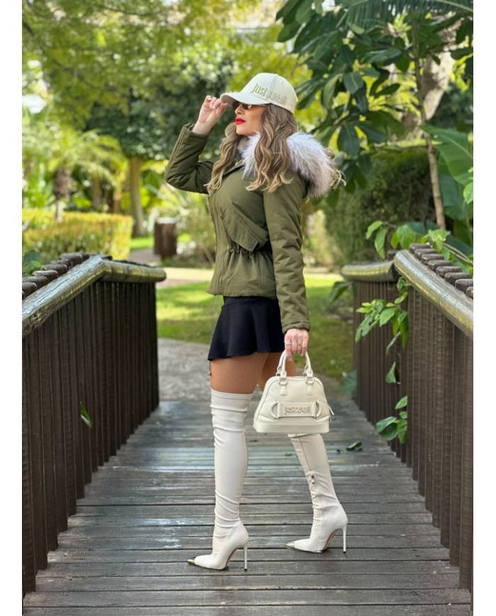 PARKA CAPUCHA PELO CORTA