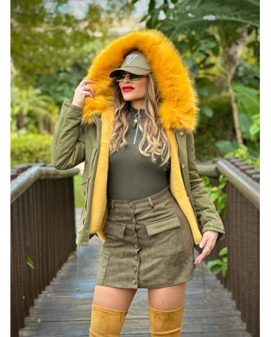 PARKA CAPUCHA PELO CORTA